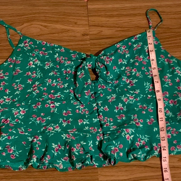 NWOT American Eagle green floral blouse cami - Picture 10 of 11